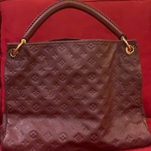 Louis Vuitton Burgundy Artsy MM Hobo Bag